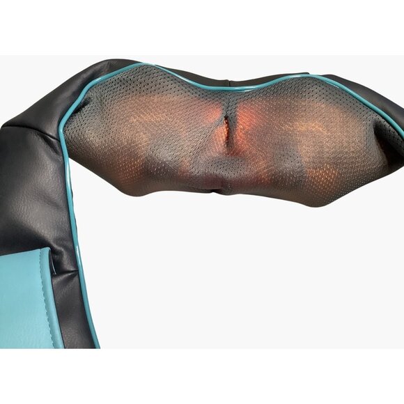 InvoSpa Shiatsu Neck Back Shoulder Massager Heat Therapy Deep Tissue Relaxation - Picture 11 of 13